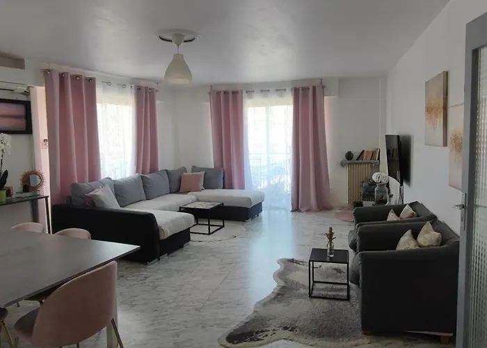 Nice, Super A 8 Minutes De La Plage. Appartement *