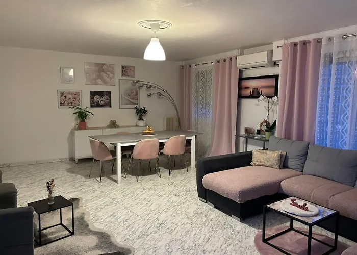 Nice, Super A 8 Minutes De La Plage. Nice