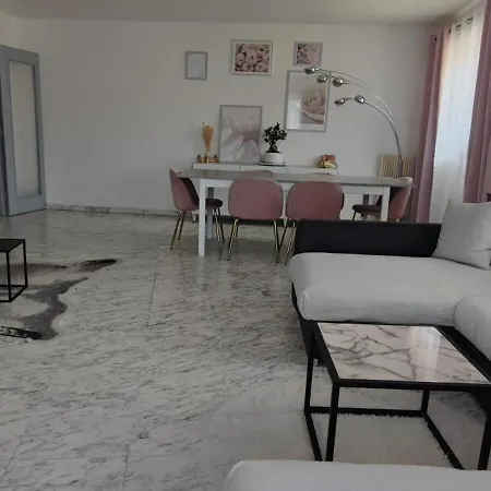 Nice, Super A 8 Minutes De La Plage.