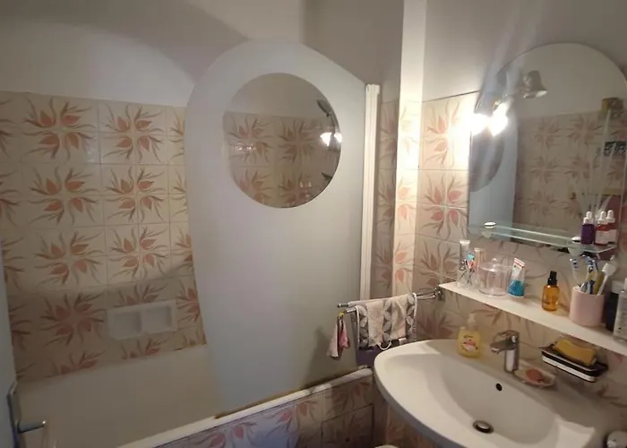 Nice, Super A 8 Minutes De La Plage. Nice