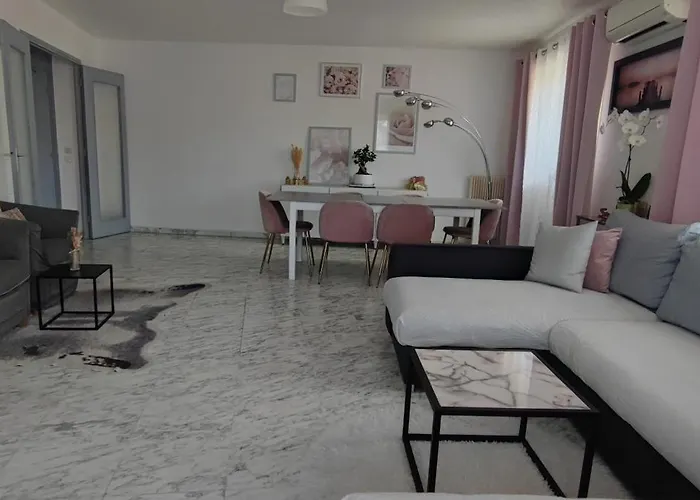 Nice, Super A 8 Minutes De La Plage.