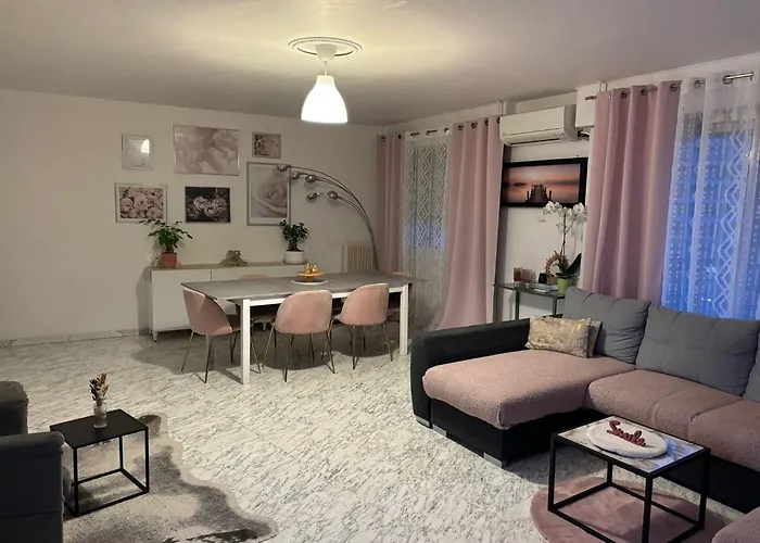 Nice, Super A 8 Minutes De La Plage. * Nice